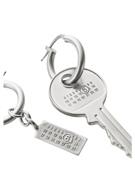 tag and key earrings unisex silver colored MM6 MAISON MARGIELA | SM6VG0090 P7210952
